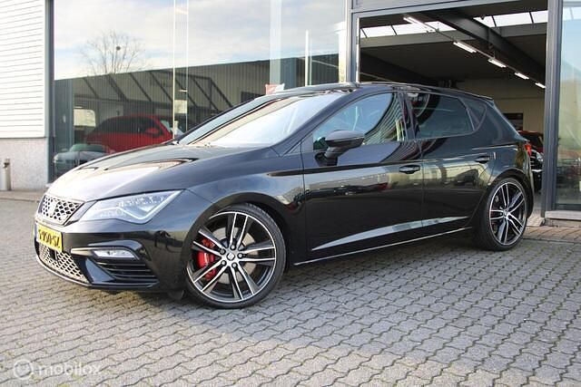 Occasion Seat Leon CUPRA 301 PK (221 kW) 2018 Zwart Hatchback