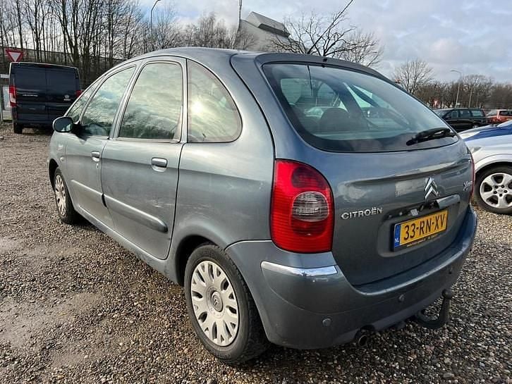 Occasion Citroën Xsara Picasso Attraction 116 PK (85 kW) 2005 Grijs MPV