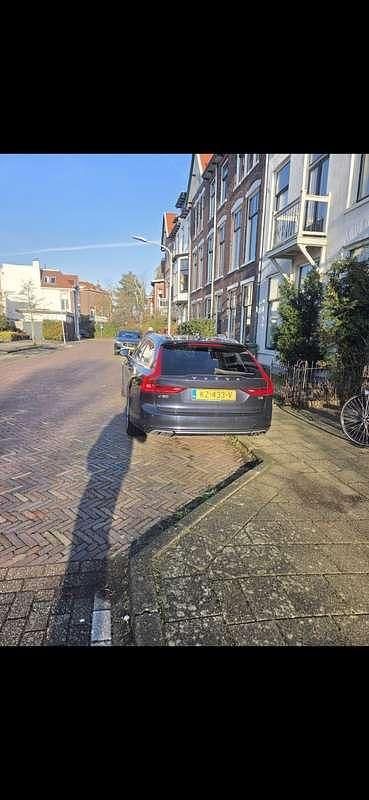 Occasion Volvo V90 Momentum 254 PK (186 kW) 2017 Blauw Stationwagen