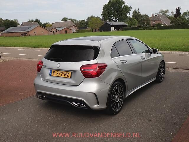 Occasion Mercedes A180 Business 123 PK (90 kW) 2018 Grijs Hatchback