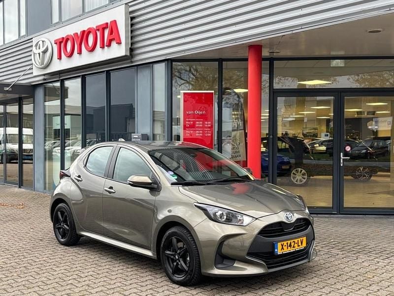 Occasion Toyota Yaris Hybrid Active 93 PK (68 kW) 2023 Groen Hatchback