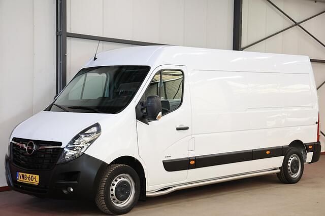 Wit Gebruikt 2021 Opel Movano Van | € 16.500 (Goede deal) - Afbeelding 1/4