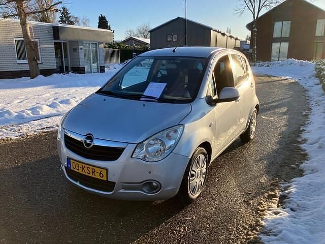 Grijs Occasion 2010 Opel Agila Hatchback | € 4.490 (Eerlijke prijs) - Afbeelding 1/4