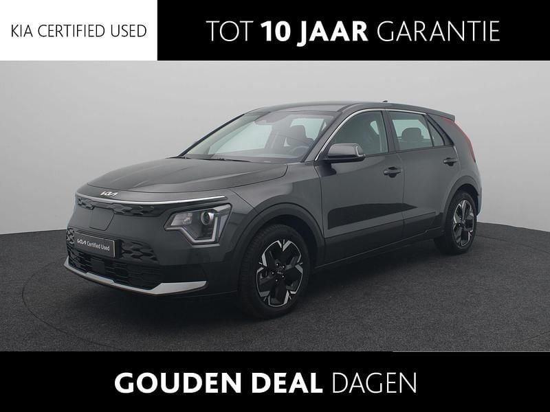 Grijs Gebruikt 2024 Kia e-Niro Light SUV | € 30.940 (Super prijs) - Afbeelding 1/4