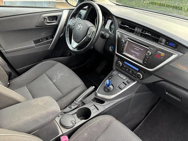 Occasion Toyota Auris 99 PK (72 kW) 2013 Grijs Hatchback