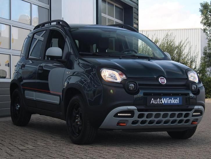 Occasion Fiat Panda Cross Cross 69 PK (50 kW) 2022 Verde foresta Hatchback