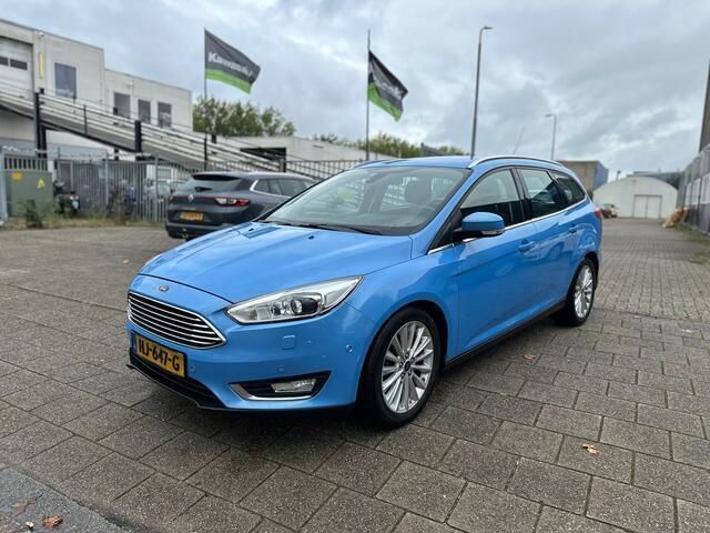 Blauw Gebruikt 2015 Ford Focus Titanium Stationwagen | € 3.499 (Goede deal) - Afbeelding 1/4