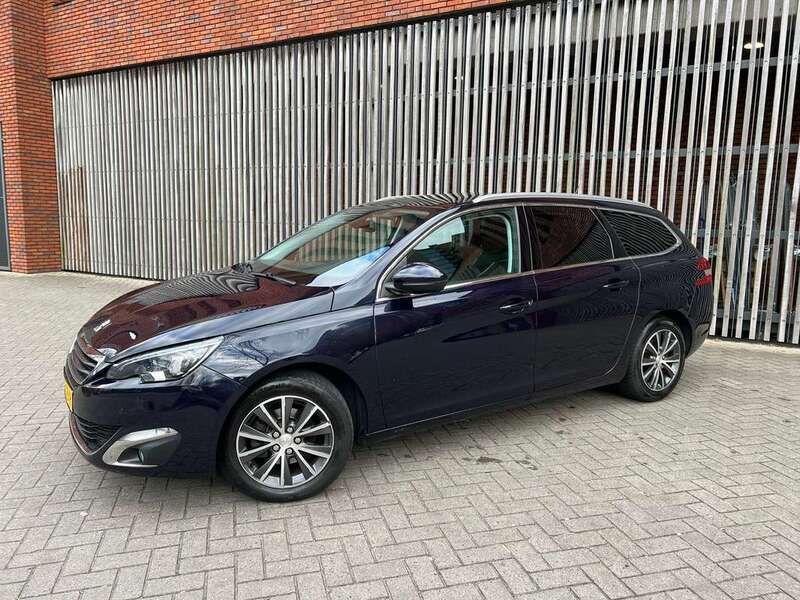 Blauw Gebruikt 2017 Peugeot 308 MPV | € 9.000 (Super prijs) - Afbeelding 1/2