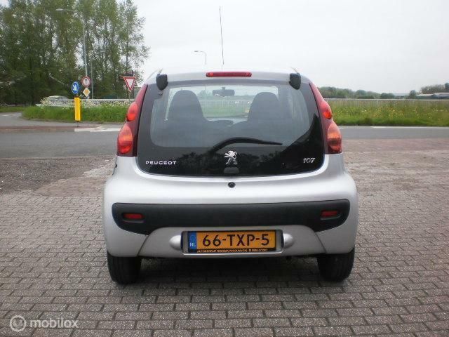 Occasion Peugeot 107 68 PK (50 kW) 2012 Grijs Hatchback