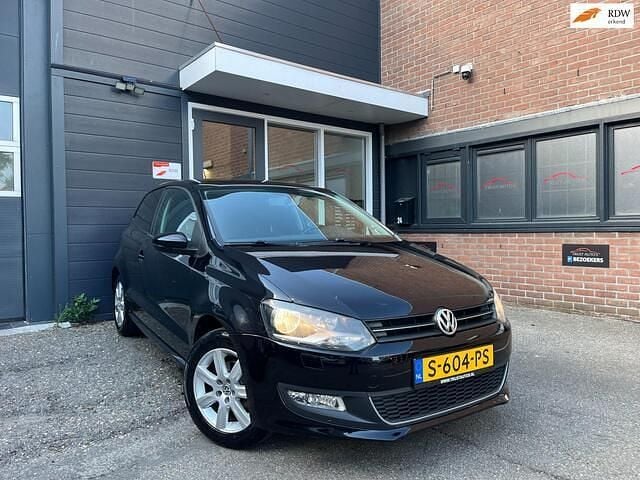Zwart Gebruikt 2010 VW Polo Trendline Hatchback | € 5.499 (Eerlijke prijs) - Afbeelding 1/4
