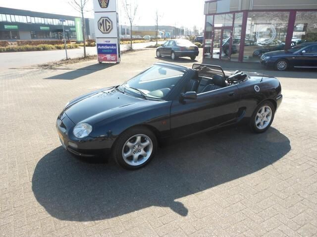 Zwart Gebruikt 1998 MG F Cabriolet | € 3.950 (Eerlijke prijs) - Afbeelding 1/4
