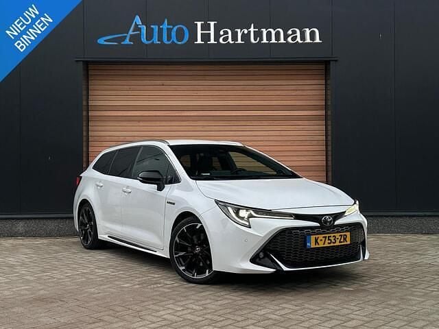 Wit Occasion 2021 Toyota Corolla Business Edition Stationwagen | € 25.900 (Iets duurder) - Afbeelding 1/4