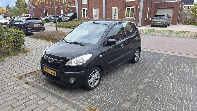 Zwart Gebruikt 2009 Hyundai i10 Hatchback | € 1.850 (Goede deal) - Afbeelding 1/3