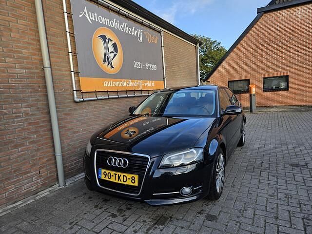 Zwart Gebruikt 2012 Audi A3 Sportback Ambition Hatchback | € 7.945 (Duur) - Afbeelding 1/4
