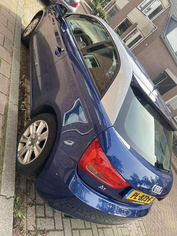 Blauw Gebruikt 2011 Audi A1 Hatchback | € 5.000 (Eerlijke prijs) - Afbeelding 1/4