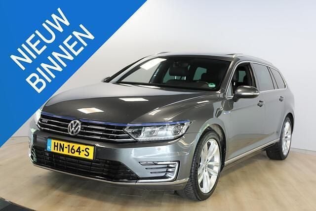 Grijs Gebruikt 2015 VW Passat Highline Stationwagen | € 15.950 (Eerlijke prijs) - Afbeelding 1/4