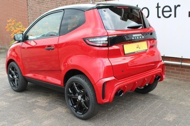 Nieuw Aixam City Sport 2025 Rood, metallic lak Hatchback