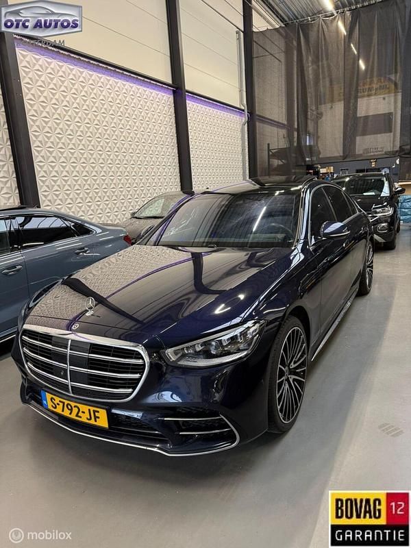 Occasion Mercedes S580 AMG line 367 PK (269 kW) 2023 Blauw (metallic) Sedan