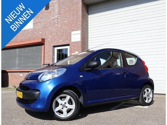 Blauw Gebruikt 2006 Citroën C1 Hatchback | € 1.399 (Goede deal) - Afbeelding 1/4