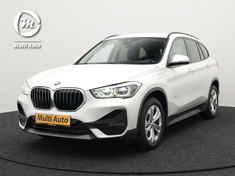 Wit Gebruikt 2021 BMW X1 SUV | € 24.690 (Eerlijke prijs) - Afbeelding 1/4
