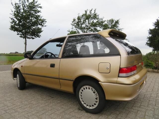 Occasion Suzuki Swift GLS 53 PK (38 kW) 1998 Beige Hatchback