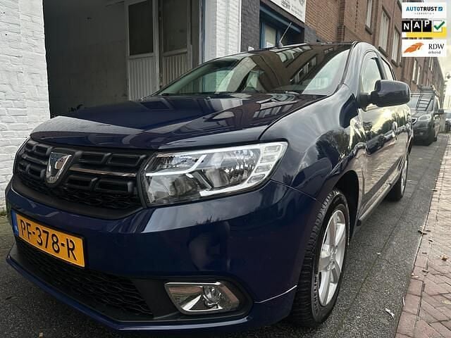 Blauw Gebruikt 2017 Dacia Sandero Lauréate Hatchback | € 9.950 (Eerlijke prijs) - Afbeelding 1/4