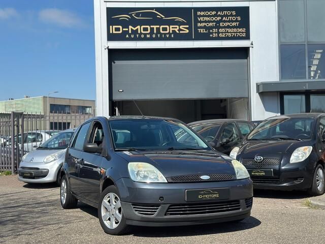 Occasion Ford Fiesta Ambiente 69 PK (50 kW) 2004 Grijs Hatchback