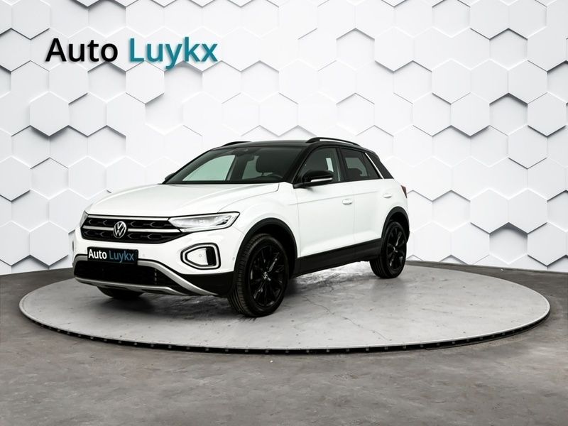 Wit Gebruikt 2023 VW T-Roc Style SUV | € 28.940 (Eerlijke prijs) - Afbeelding 1/4