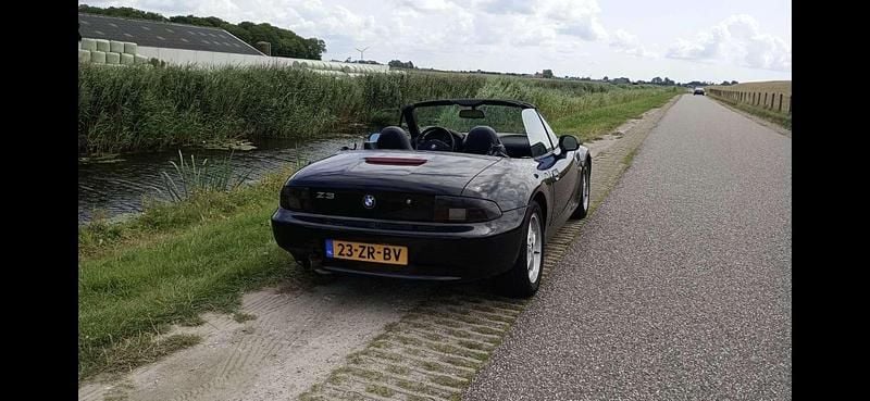 Zwart Occasion 1997 BMW Z3 Cabriolet | € 4.500 (Iets duurder) - Afbeelding 1/4