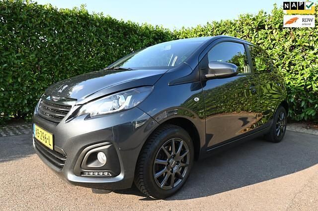 Grijs Gebruikt 2018 Peugeot 108 Active Hatchback | € 7.650 (Eerlijke prijs) - Afbeelding 1/4