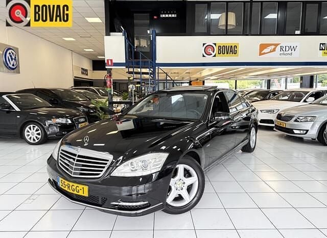 Zwart Gebruikt 2009 Mercedes S400 Sedan | € 17.950 (Goede deal) - Afbeelding 1/4