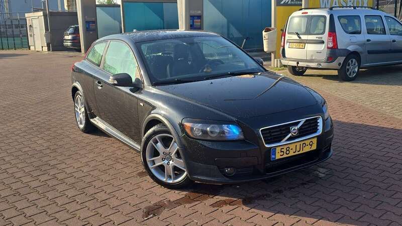 Zwart Gebruikt 2009 Volvo C30 Hatchback | € 2.300 - Afbeelding 1/4