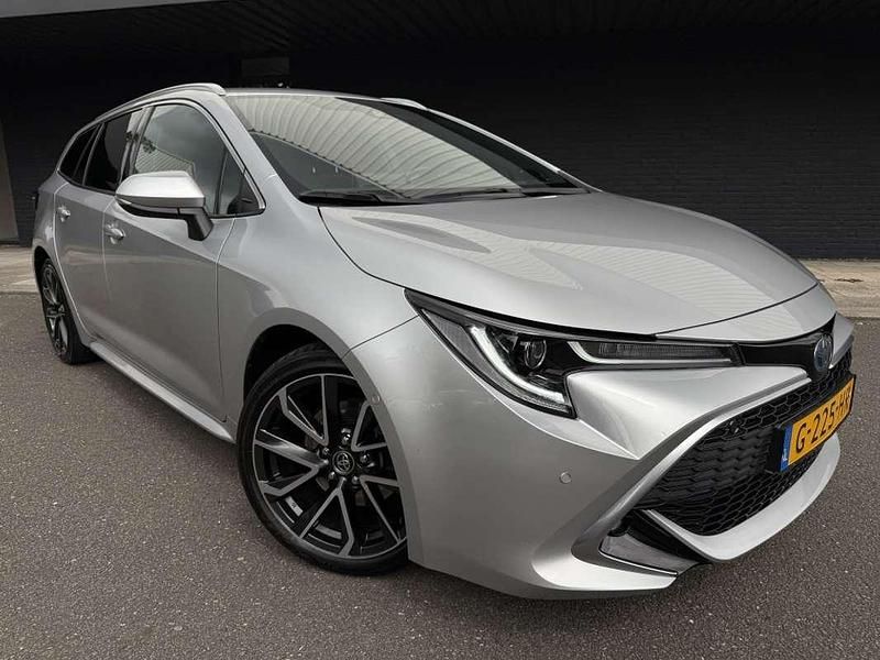 Stationwagon Gebruikt 2019 Toyota Corolla Executive Stationwagen | € 24.995 (Eerlijke prijs) - Afbeelding 1/4