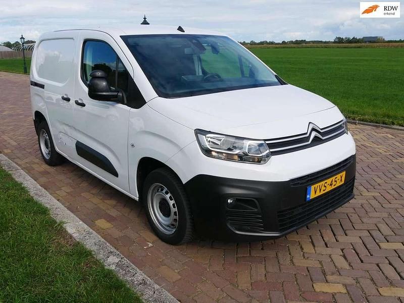 Wit Occasion 2023 Citroën Berlingo MPV | € 7.699 - Afbeelding 1/3