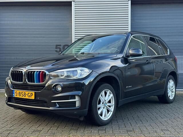 Zwart Gebruikt 2016 BMW X5 Executive SUV | € 14.950 (Goede deal) - Afbeelding 1/4