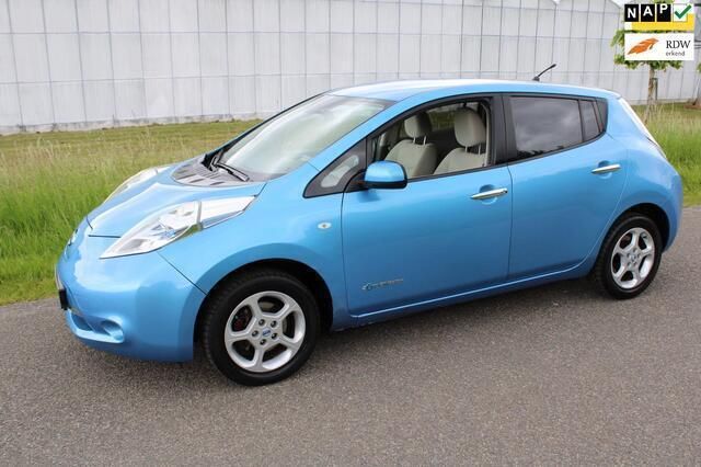 Blauw, metallic lak Gebruikt 2011 Nissan Leaf Base Hatchback | € 5.250 (Duur) - Afbeelding 1/4