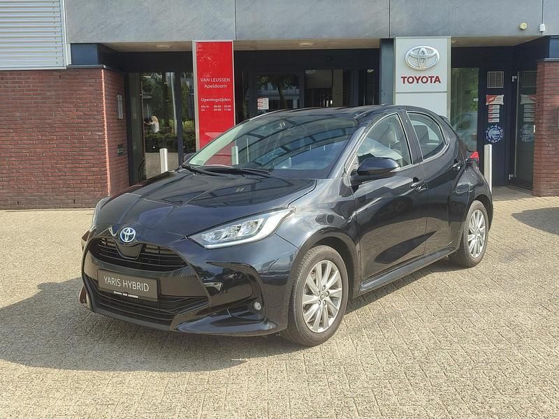 Overig Gebruikt 2023 Toyota Yaris Hybrid Active Hatchback | € 23.499 (Eerlijke prijs) - Afbeelding 1/4