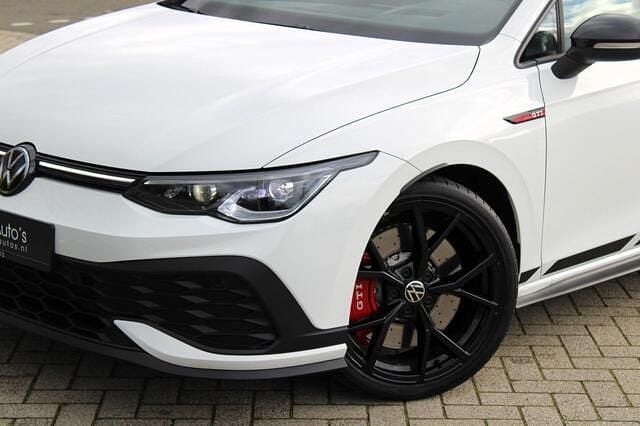 Occasion VW Golf VIII GTI Clubsport 301 PK (221 kW) 2023 Wit Hatchback