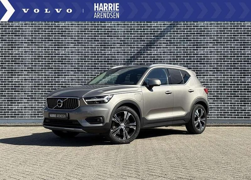 Grijs Gebruikt 2020 Volvo XC40 Inscription SUV | € 29.899 (Goede deal) - Afbeelding 1/4