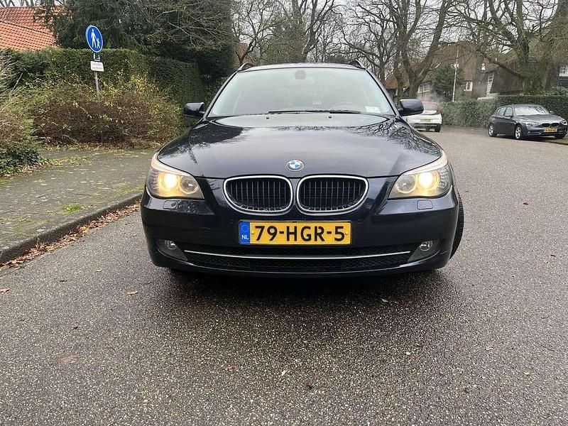 Blauw Gebruikt 2008 BMW 520 Stationwagen | € 2.950 (Goede deal) - Afbeelding 1/4
