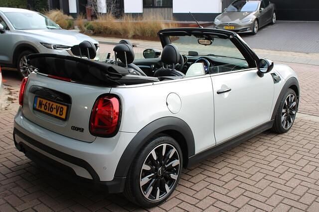 Occasion Mini Cooper Cabriolet Classic 136 PK (100 kW) 2022 Wit Cabriolet