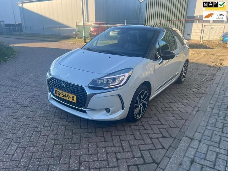 Wit Gebruikt 2016 DS Automobiles DS3 Sport Chic Hatchback | € 10.950 (Eerlijke prijs) - Afbeelding 1/4