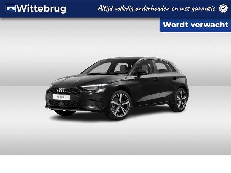 Zwart Gebruikt 2023 Audi A3 Sportback e-tron Advanced Plus Hatchback | € 34.950 (Eerlijke prijs) - Afbeelding 1/2