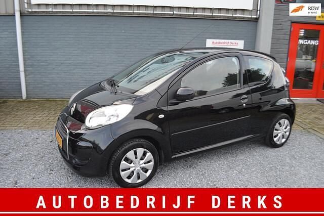 Zwart Occasion 2009 Citroën C1 Hatchback | € 2.450 (Eerlijke prijs) - Afbeelding 1/4