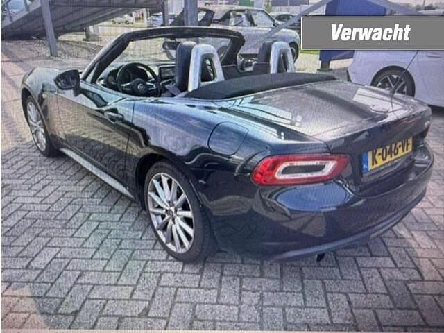 Zwart Gebruikt 2018 Fiat 124 Lusso Cabriolet | € 21.950 - Afbeelding 1/4