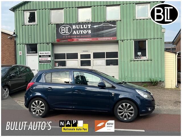 Blauw Gebruikt 2011 Opel Corsa Edition Hatchback | € 4.450 (Eerlijke prijs) - Afbeelding 1/4