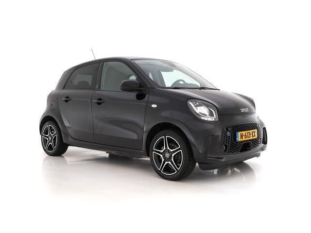 Zwart Gebruikt 2022 Smart ForFour Electric Drive Hatchback | € 12.245 (Eerlijke prijs) - Afbeelding 1/4