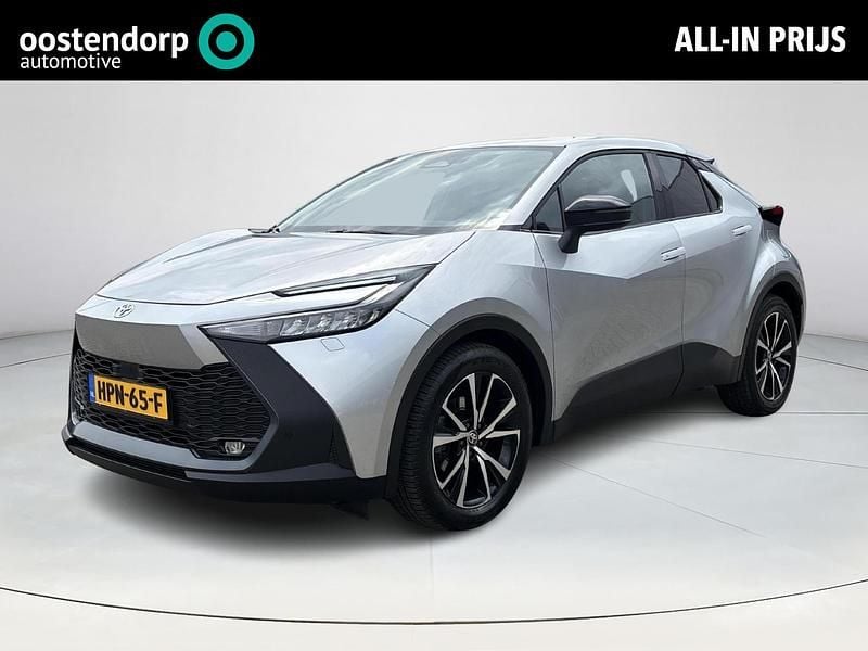 Grijs Occasion 2024 Toyota C-HR SUV | € 30.850 (Goede deal) - Afbeelding 1/4
