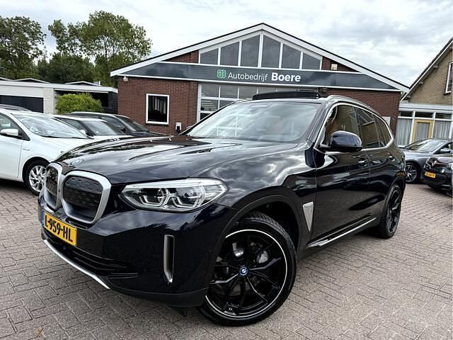 Zwart Gebruikt 2021 BMW iX3 Executive SUV | € 33.450 (Goede deal) - Afbeelding 1/4