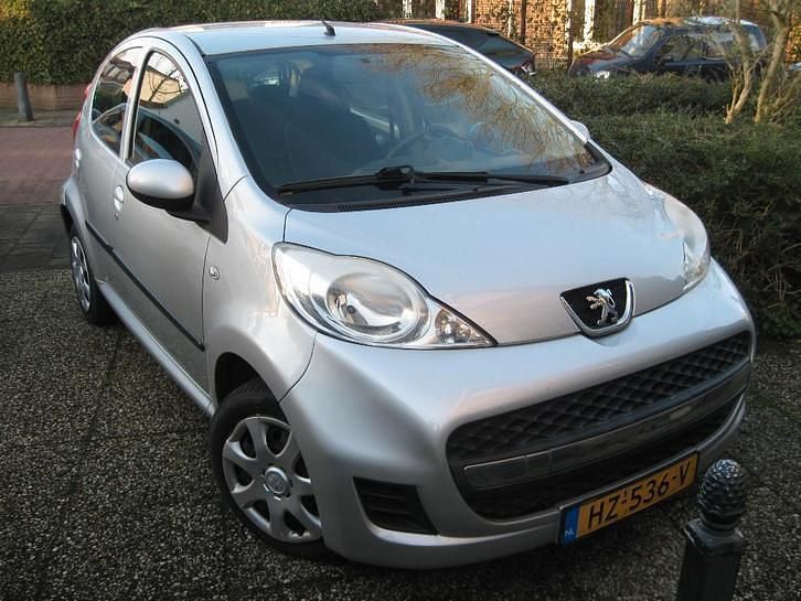 Occasion Peugeot 107 68 PK (50 kW) 2011 Hatchback